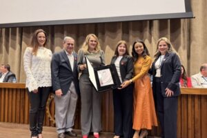 Plenária celebra conquista do selo bronze da ABNT/Nós Por Elas